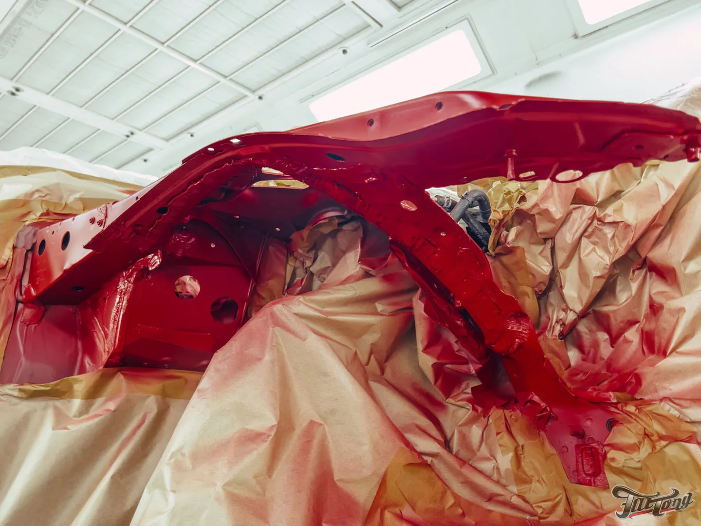 Кузовной ремонт Audi A7 после ДТП. Почему колорист и маляр должны работать бок о бок и как подобрать нужный цвет?